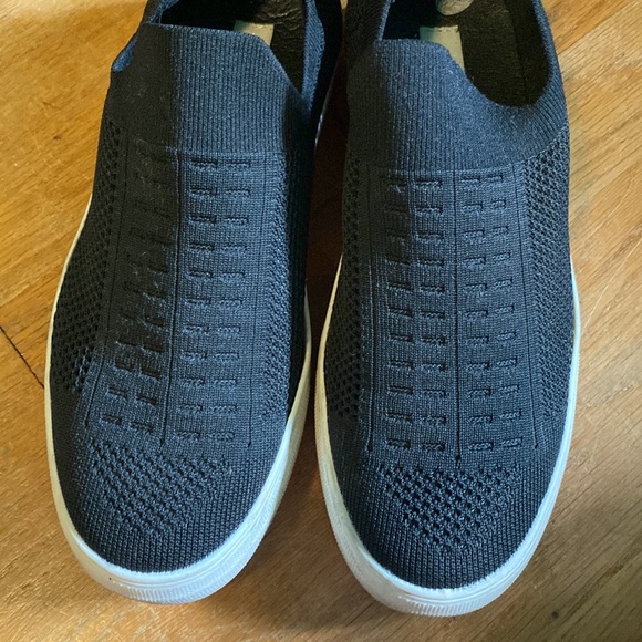 STEVE MADDEN Daray black slip on sneakers - Picture 2 of 7